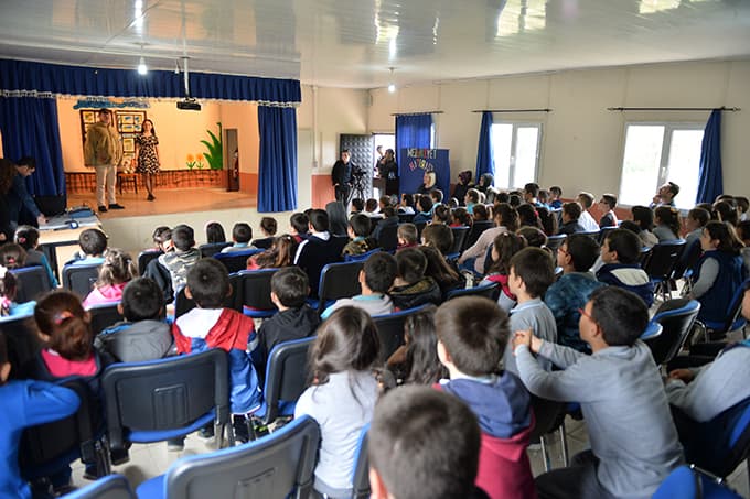 Kocaali'nin köy okullarındaki öğrencileriyle buluştular