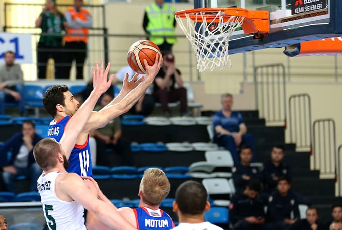 Büyükşehir Basket, Efes'e mağlup oldu