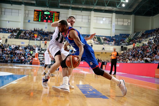 Büyükşehir Basket, Efes'e mağlup oldu