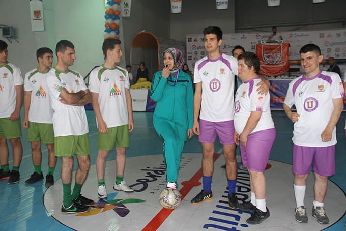 Milli Eğitim Müdürü, kaleye geçti