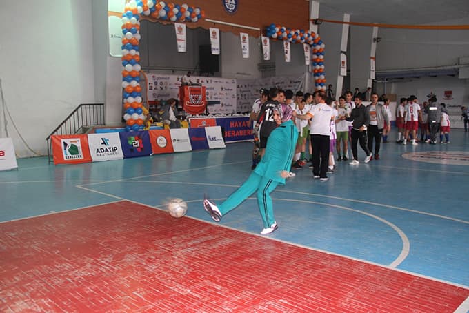 Milli Eğitim Müdürü, kaleye geçti