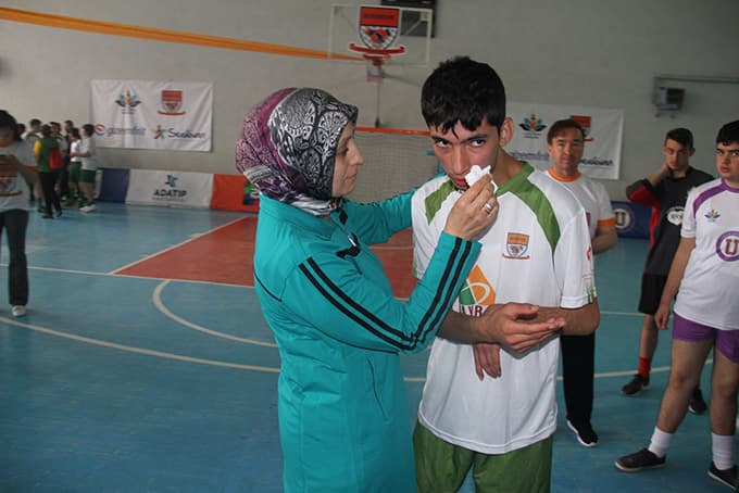 Milli Eğitim Müdürü, kaleye geçti