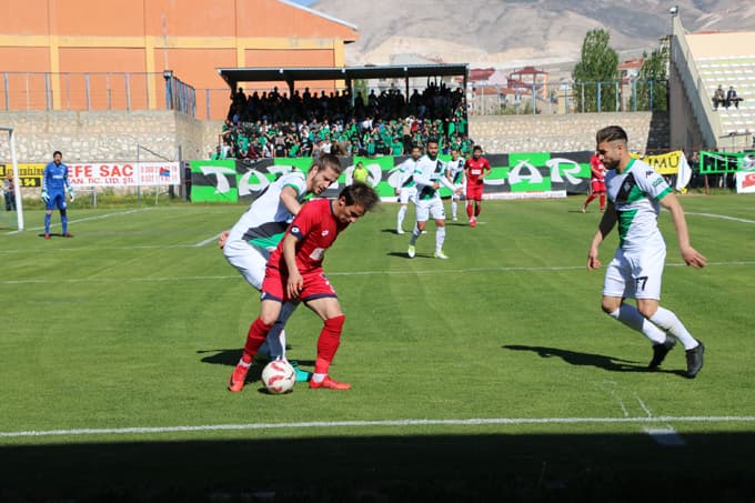 Sakaryaspor deplasmandan eli boş dönüyor
