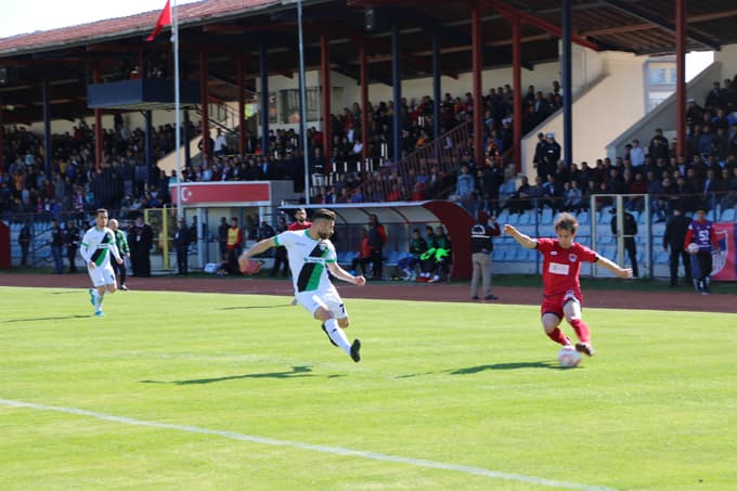 Sakaryaspor deplasmandan eli boş dönüyor