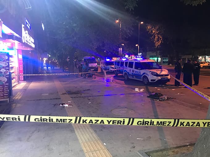 Adapazarı'nda Suriyeli bir grup, kavgaya tutuştu