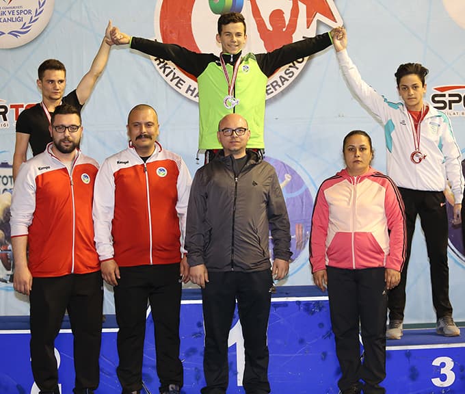 Sakaryalı halterci Türkiye Şampiyonu oldu