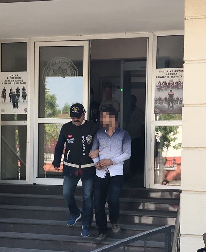 Adapazarı'nda pompalı tüfekle sağa sola ateş etti