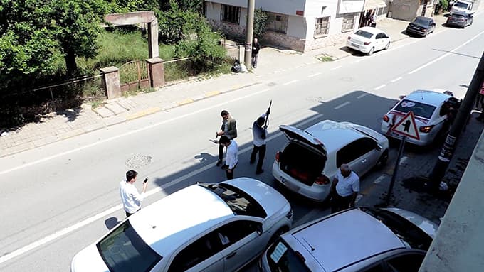 Adapazarı'nda pompalı tüfekle sağa sola ateş etti