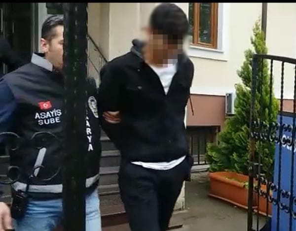 Serdivan'da 'dur' ihtarına uymayan şahıslar...