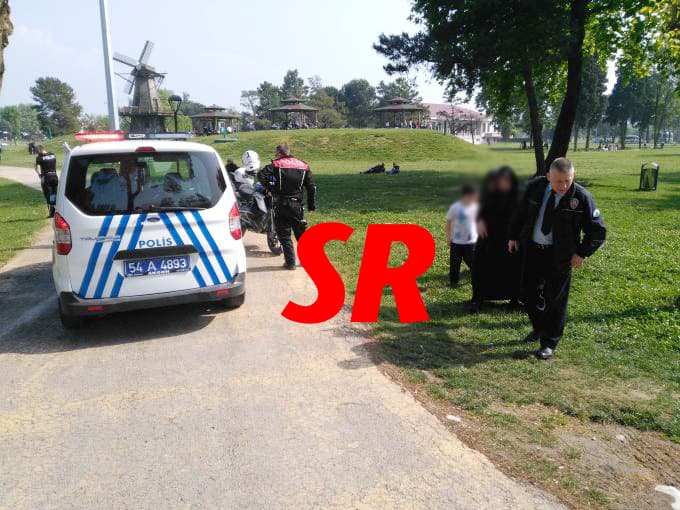 Kent Park'ta bıçaklı kavga!