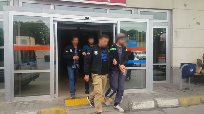 3 DAEŞ üyesi tutuklandı
