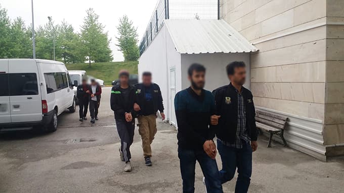 3 DAEŞ üyesi tutuklandı