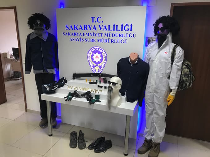 Kılıktan kılığa girerek soygun yapıyordu, yakalandı