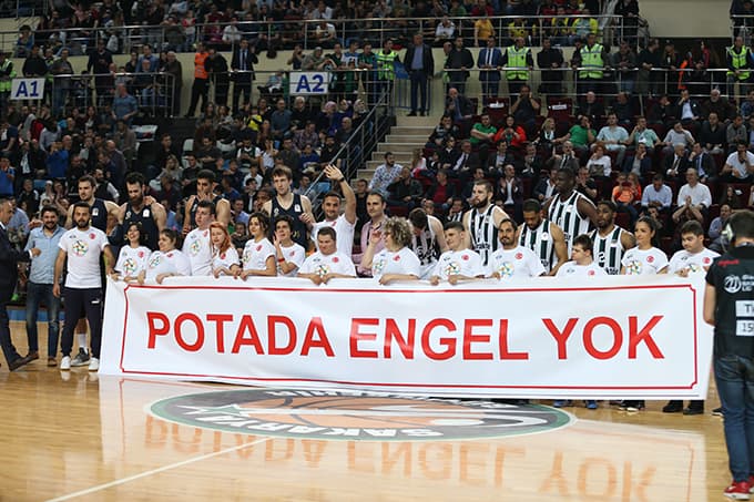Büyükşehir Basket Fenerbahçe'ye mağlup oldu