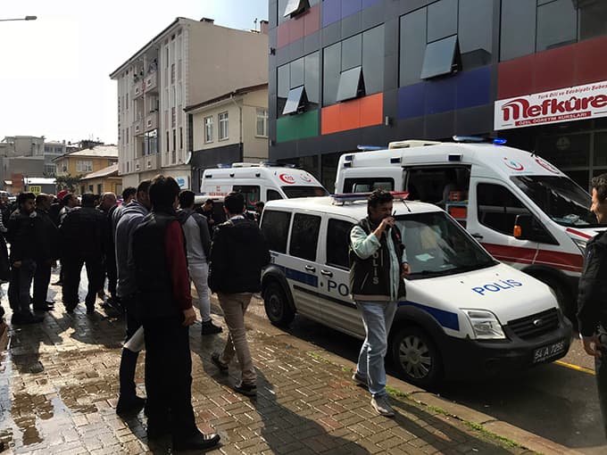 Iraklıların bıçaklı kavgası kanlı bitti