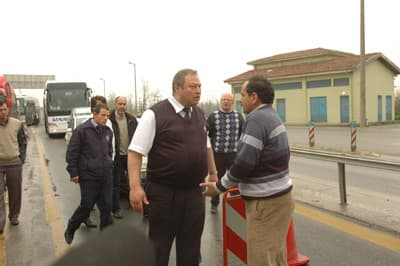 Arifiye Turnikelerinde OGS Bozuldu, Trafik Felç Oldu