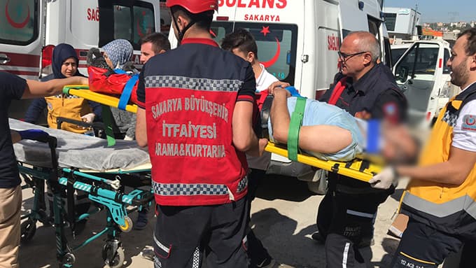 Erenler'de yük asansörü düştü