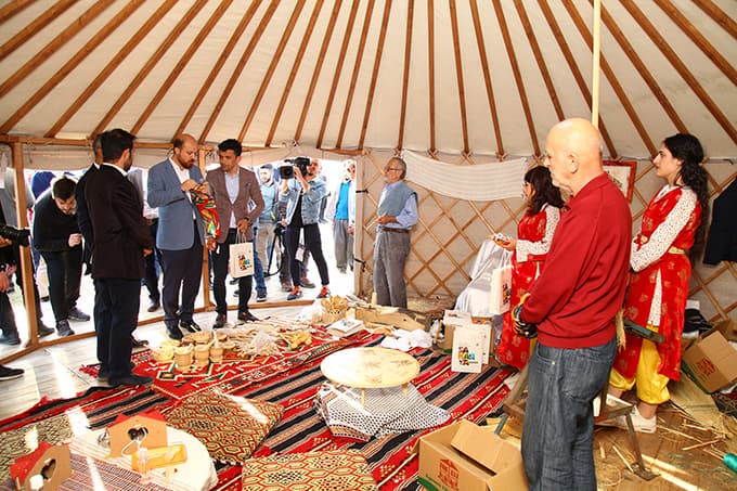 Bilal Erdoğan Sakarya çadırını ziyaret etti