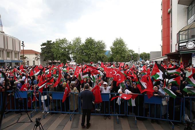 "İsrail'e lanet Filistin'e destek" mitingi