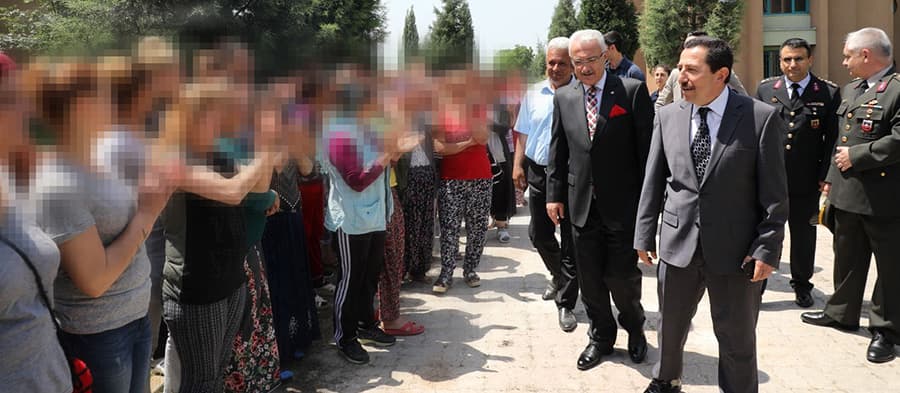 Vali Balkanlıoğlu'ndan kadın cezaevine ziyaret