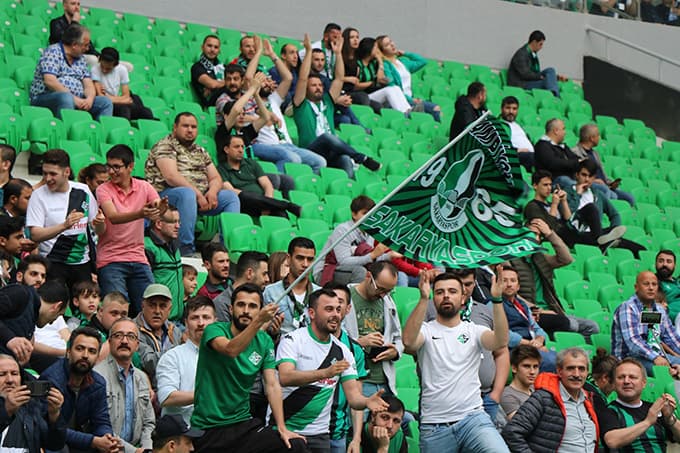 Sakaryaspor, Gümüşhanespor ile karşılaştı