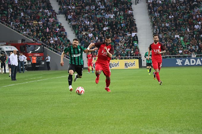 Sakaryaspor, Gümüşhanespor ile karşılaştı