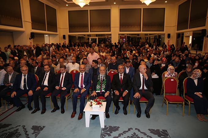 Karamollaoğlu'dan Sakarya'da "e-miting"
