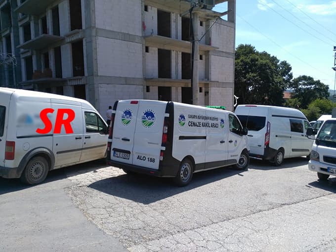 İnşaattan düşen işçi hayatını kaybetti
