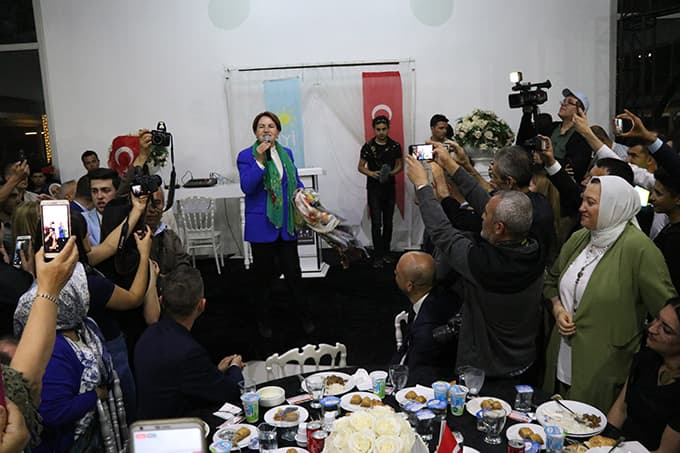 Meral Akşener iftar için Sakarya'ya geldi