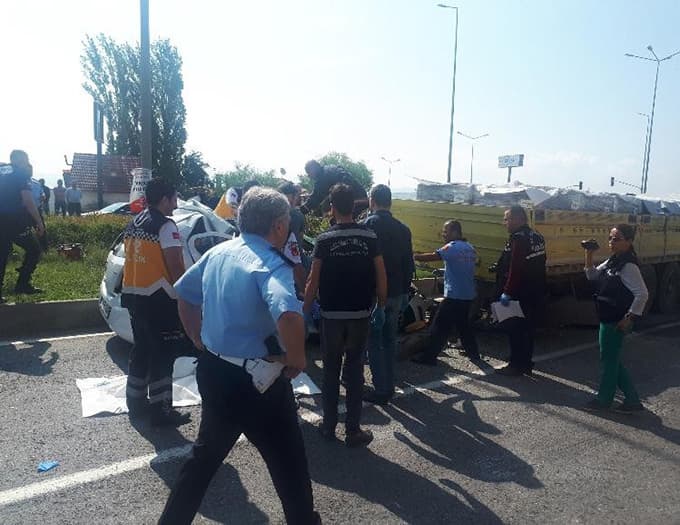 Selda öğretmen feci kazada hayatını kaybetti