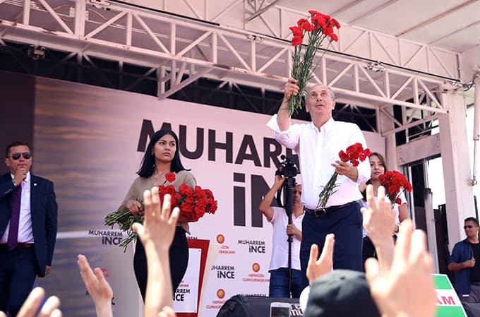 Muharrem İnce Sakarya'ya geldi