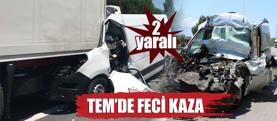 Panelvan, TIR'a ok gibi saplandı