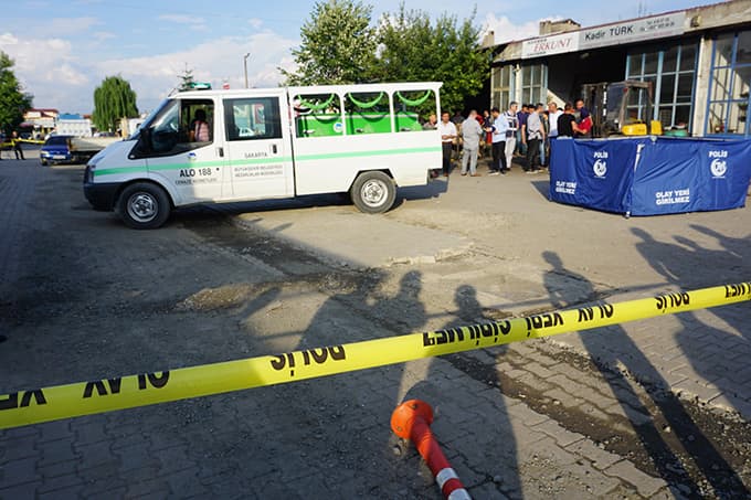 Akyazı'da cinayet