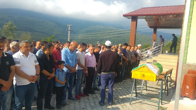 Cinayet kurbanına acı veda