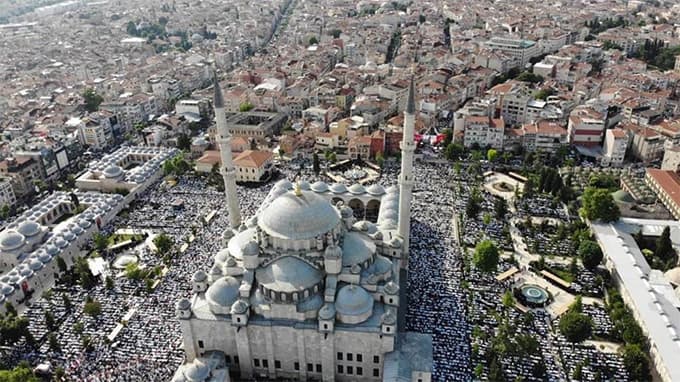 Abdulmetin Balkanlıoğlu son yolculuğuna uğurlandı