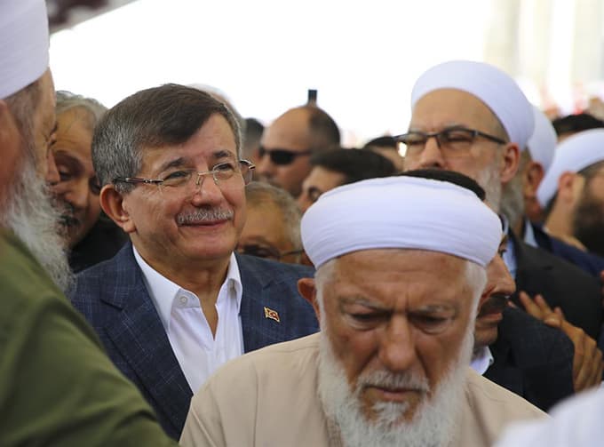 Abdulmetin Balkanlıoğlu son yolculuğuna uğurlandı
