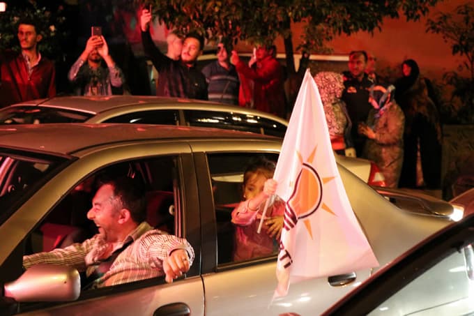 Sakarya, seçim sonuçlarını böyle kutladı