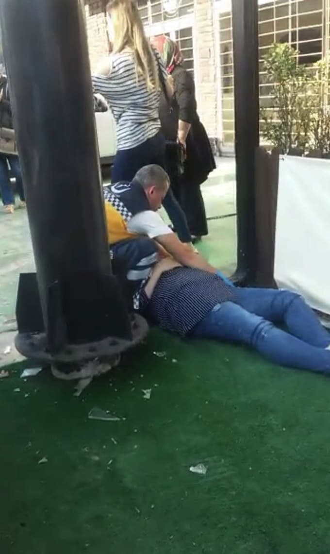Korkunç kazada iki kadın havaya savrularak taklalar attı 