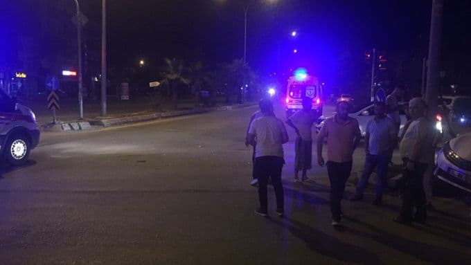 Hasta sevkinde giden ambulans kaza yaptı