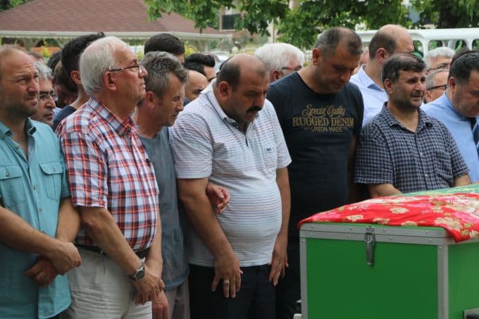 Mide kelepçesi, genç avukatın sonu oldu