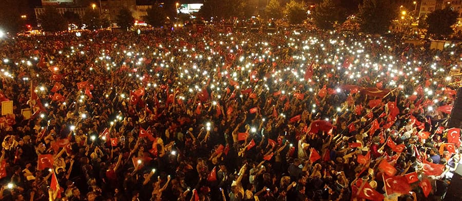 15 Temmuz ruhu meydanlarda olacak