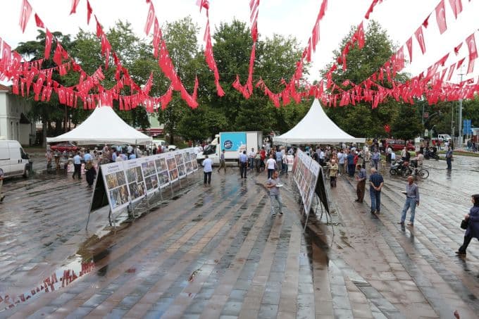 Adapazarı Belediyesi, 7 bin kişiye pilav ikram etti