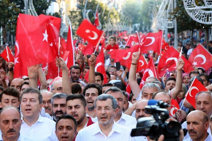 Sakarya'da dev 15 Temmuz yürüyüşü