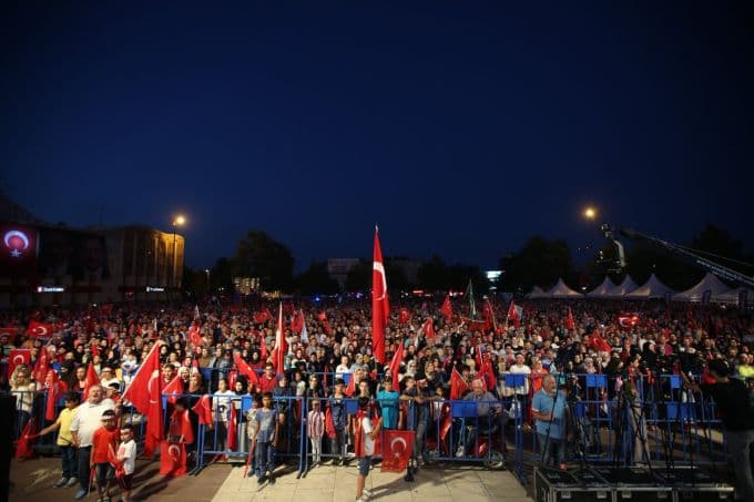 Sakarya'da dev 15 Temmuz yürüyüşü