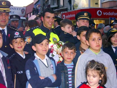 Kenan Sofuoğlu&#8217;ndan Nefes Kesen Gösteri!