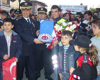 Kenan Sofuoğlu&#8217;ndan Nefes Kesen Gösteri!