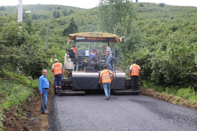 Kocaali'de 5 mahalle yolu yenileniyor
