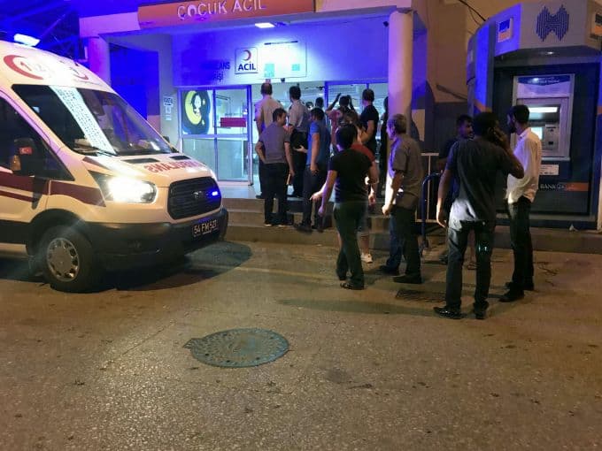 Sakarya Doğum ve Çocuk Hastanesi önünde silahlı saldırı