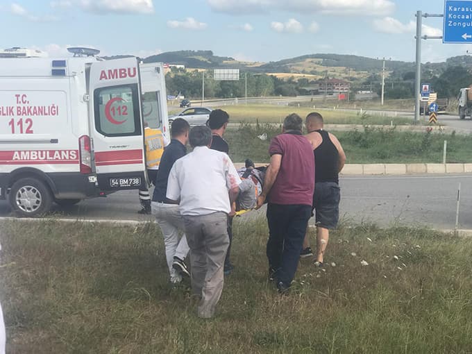Kaynarca'da trafik kazası: 5 yaralı