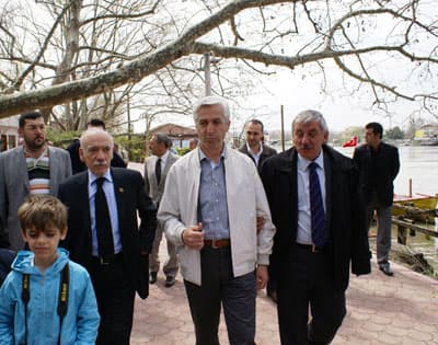 "İlahi Adalet Ruhsatsız Binaları Yıkmaya Başlıyor"